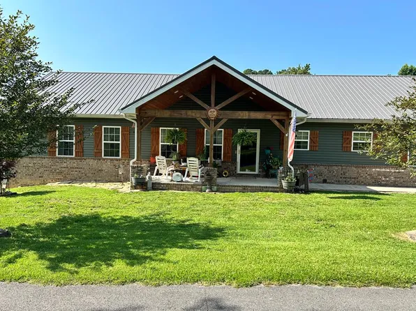 906 Virginia Ave, Chatsworth, GA 30705