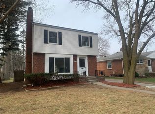 222 Crocker Blvd, Mount Clemens, MI 48043