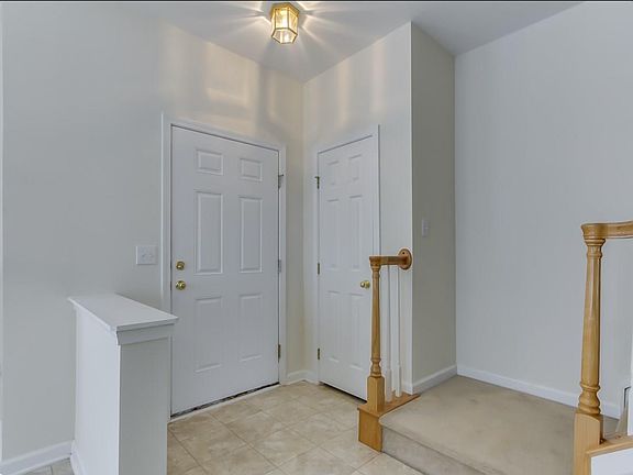 2nd image of 259 Hadley Commons Dr