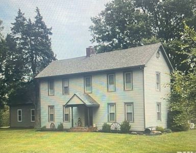 1294 County Road 800 E, Carmi, IL, 62821