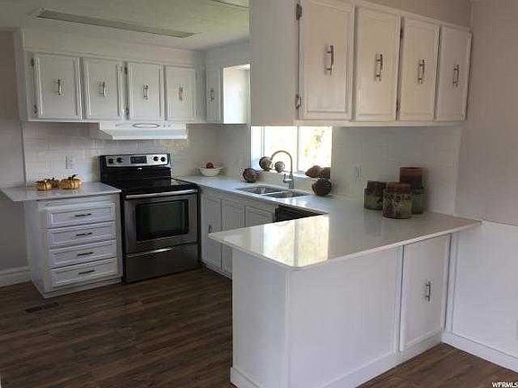 2nd image of 8503 S Meadowlark Ln