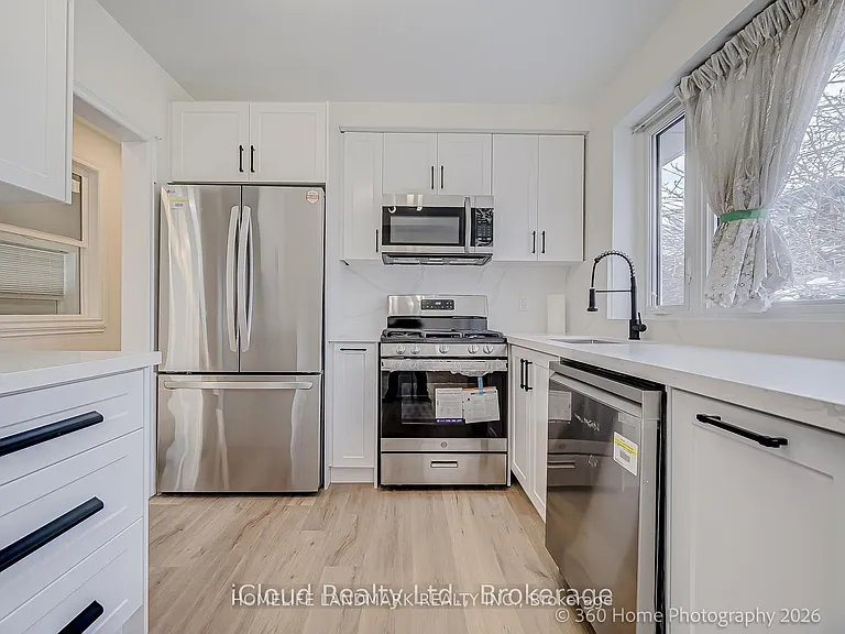 73 Berkinshaw Cres — Photo 7