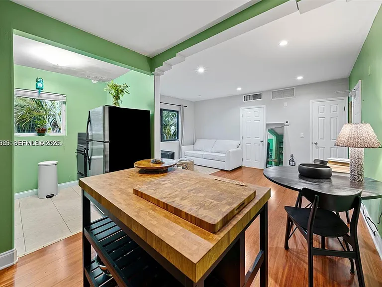 750 Jefferson Ave #14 — Photo 7