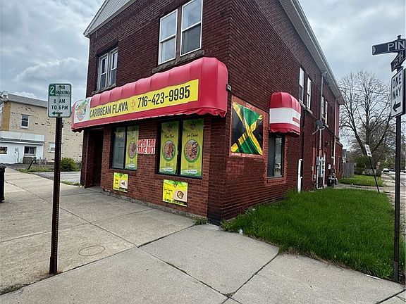 2nd image of 2501 Pine Ave