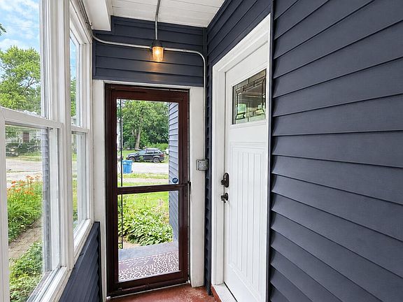 3rd image of 6101 E 6th Pl