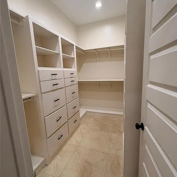 5200 N Huisache Ave — Photo 10