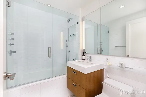 Sold by Halstead Real Estate | media 20