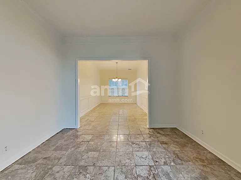 305 Saddle Bridge Dr — Photo 9
