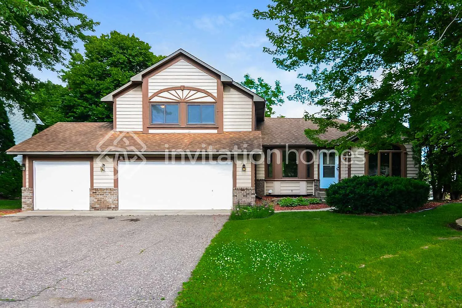 15684 Cumberland Ave W Rosemount, MN 55068 — Photo 1