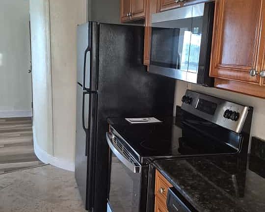 3rd image of 707 6th Ave S APT 1201