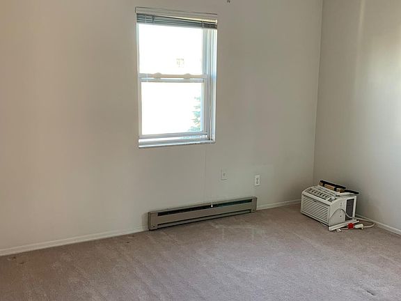 3rd image of 164-33 95th St #2