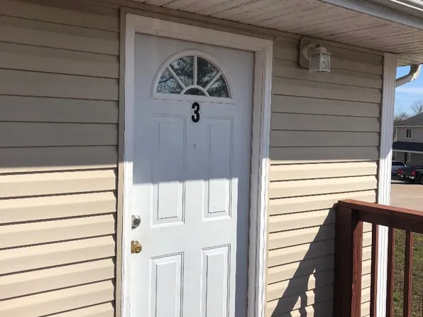 1101-3 Briarwood Rd, Carterville, IL