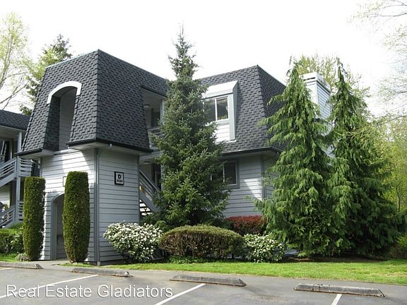 2nd image of 9824 NE 142nd Pl APT D102