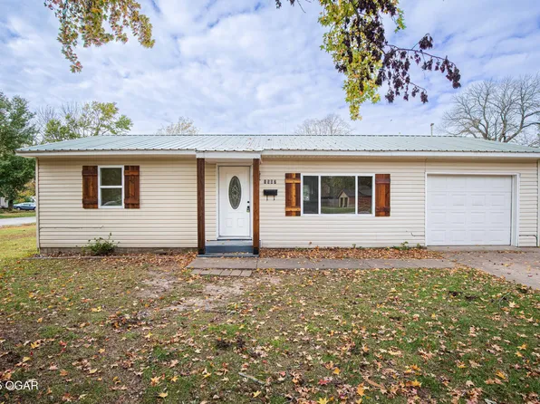 1507 Cherry St, Lamar, MO 64759