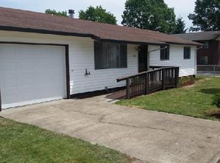 492 NE D St, Willamina, OR