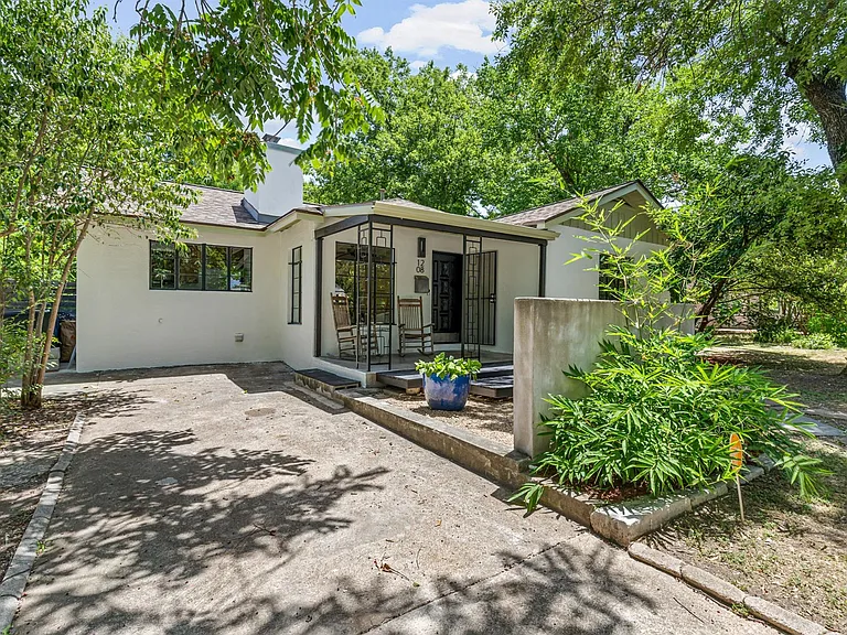 1208 Fairwood Rd — Photo 40