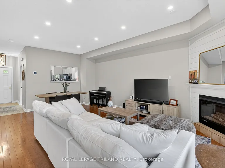 1415 Commissioners Rd W #21 — Photo 18