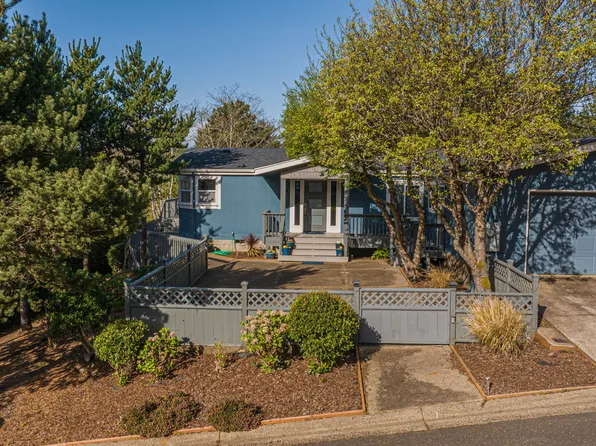 435 NE 70th Pl, Newport, OR 97365