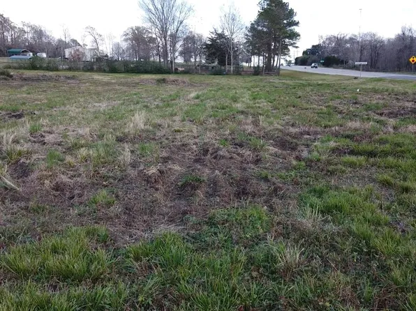 1 Highway 105 W, Liberty, TX 77575