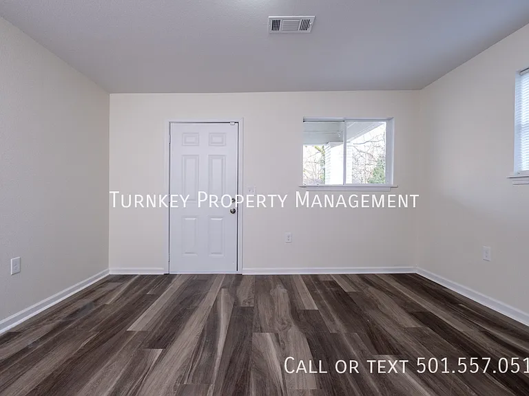 1626 Brown St #A — Photo 9