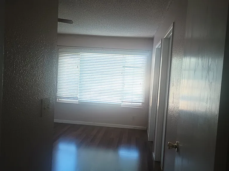 Georgia Ct — Photo 3