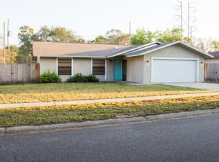 505 Ivey Ln, Tarpon Springs, FL 34689