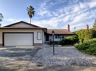187 Carlsbad Cir, Vacaville, CA