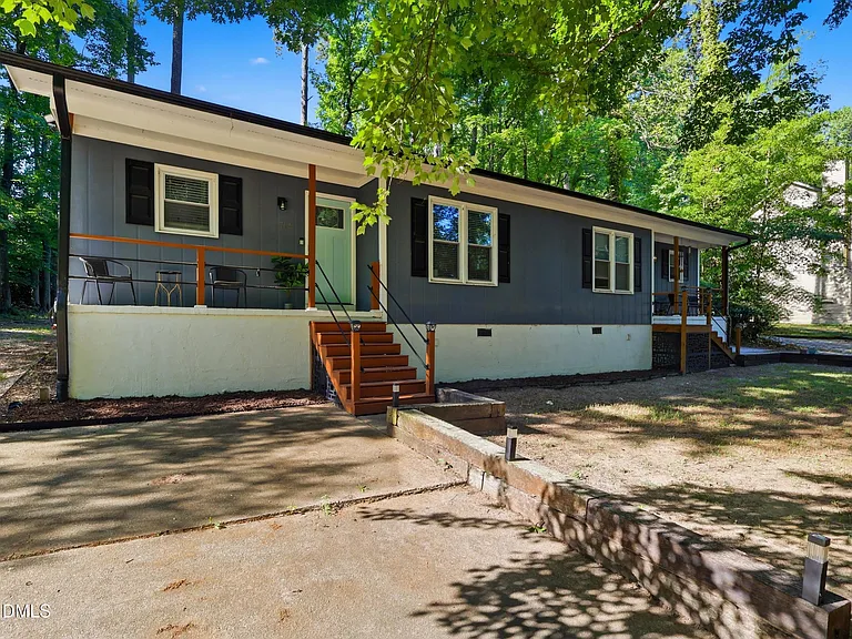 712 Branniff Dr — Photo 2