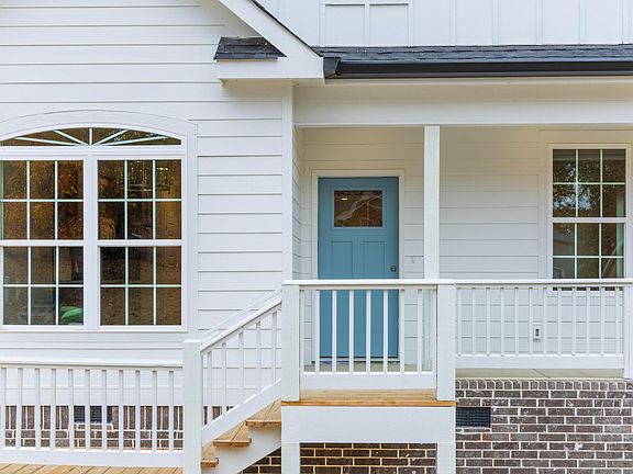 4th image of 9542 Sweet Gum Ln