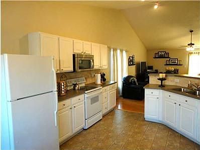 4th image of 4633 Commons Park Dr