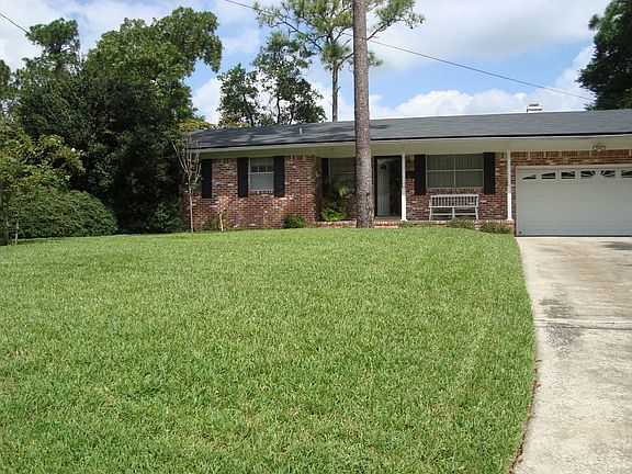 3rd image of 10255 Colonial Ct N