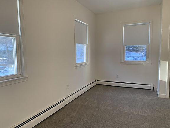 5th image of 129 Pleasant St #7