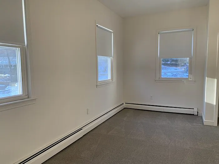 129 Pleasant St #7 — Photo 5