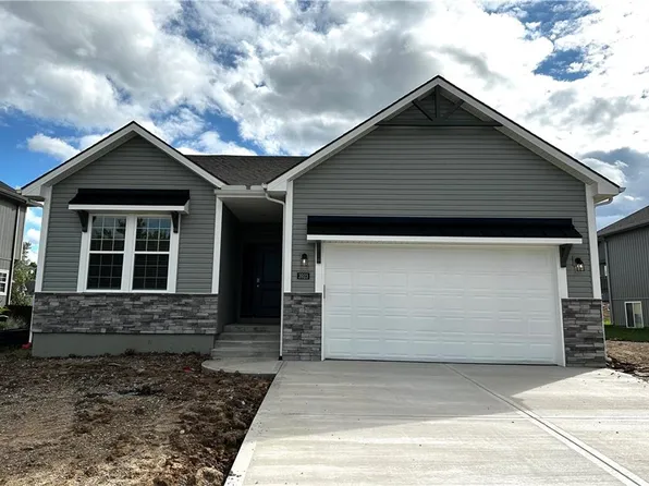 3923 NW 96th St, Kansas City, MO 64154