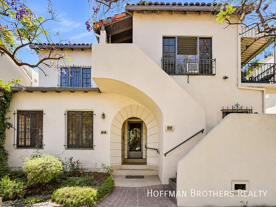351 N Sierra Bonita Ave Los Angeles, CA 90036 — Photo 3