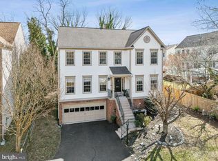 102 Frayers Farm Ct, Occoquan, VA 22125