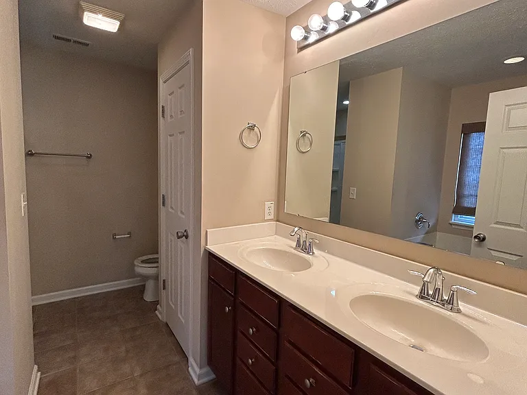8268 Jo Ellen Dr — Photo 19