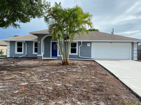 1226 SW Alcantarra Blvd