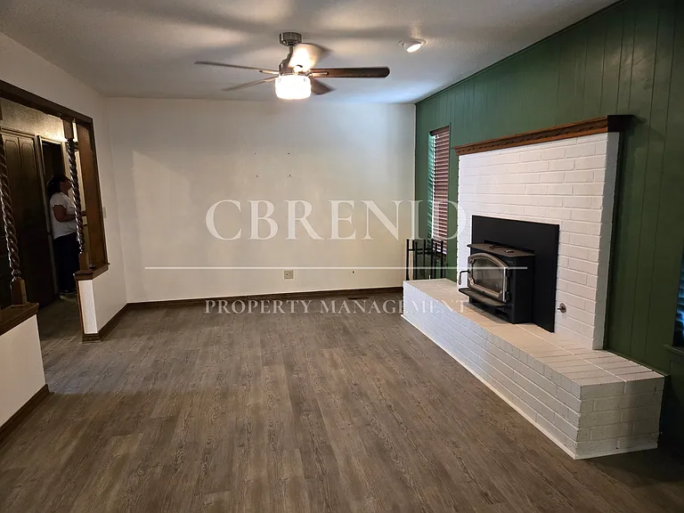 4615 Wheatland St — Photo 4