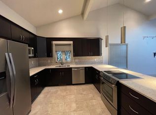 1508 Devonshire Dr, Champaign, IL 61821