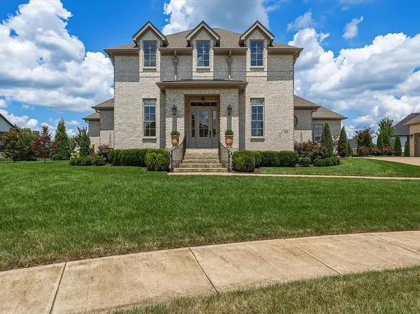 753 Cousins Ct, Bowling Green, KY 42103