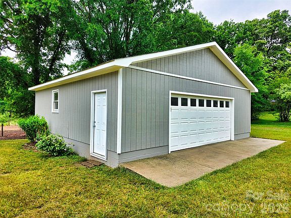 5th image of 158 W Meadowview Dr