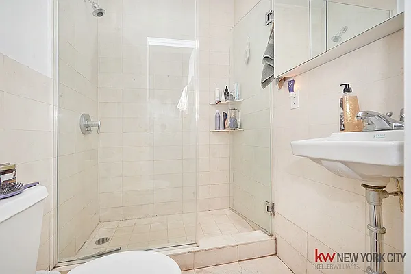 Rented by Keller Williams NYC | media 16