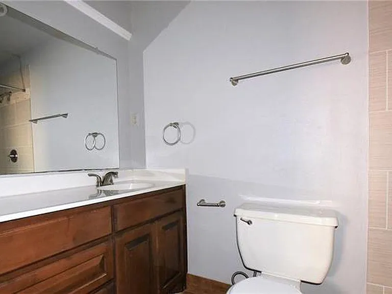 508 Worcester Way — Photo 9