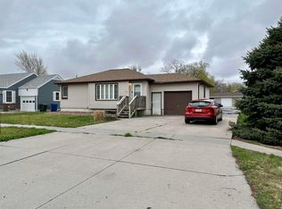 1805-1807 9th Ave, Kearney, NE 68845