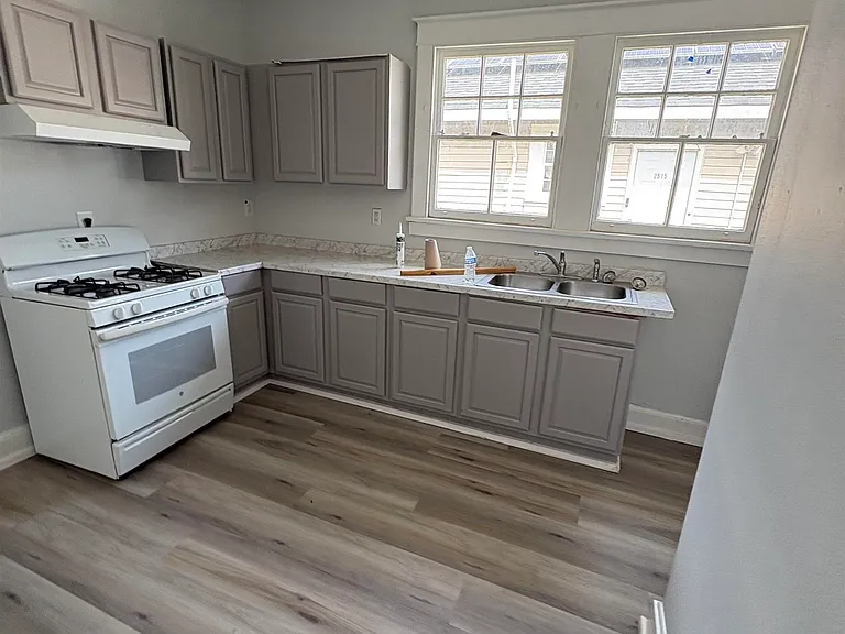 2509-11 Sage St — Photo 8