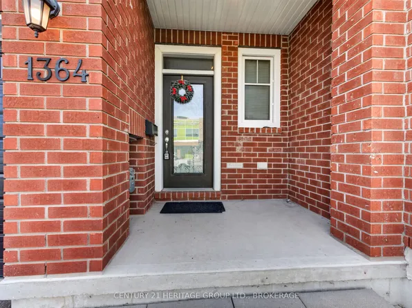 1364 Demers Ave, Kingston, ON K7M 0H7