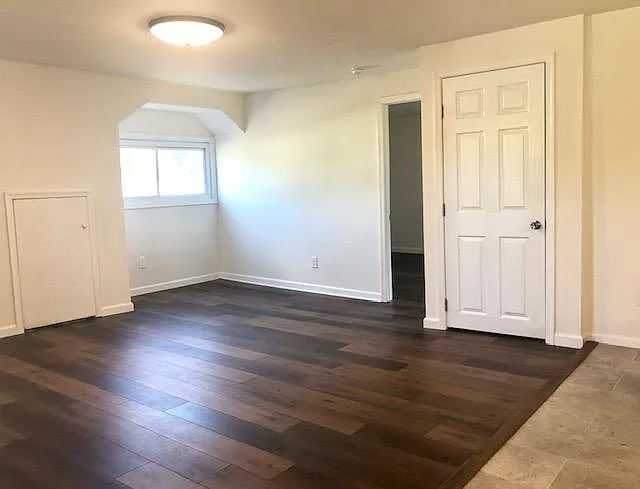 2 bed, 850 sqft, $1,585 — Photo 2