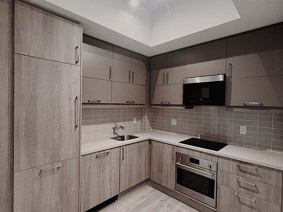 4th image of 8119 Birchmount Rd #1038