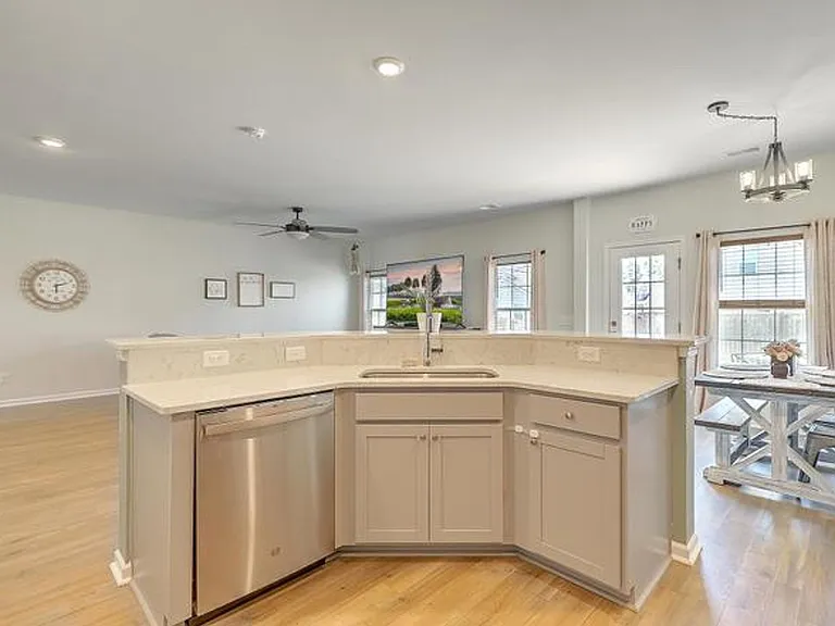 115 Sequoia Ln — Photo 28